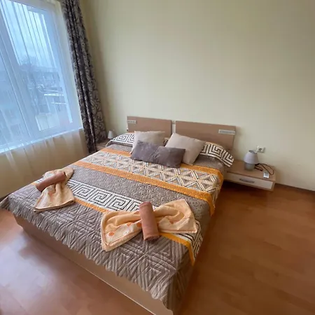 Apartman Yassen - Apartma 41 S Vyhledem Na Bazen *