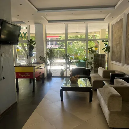 Yassen - Apartma 41 S Vyhledem Na Bazen Sunny Beach